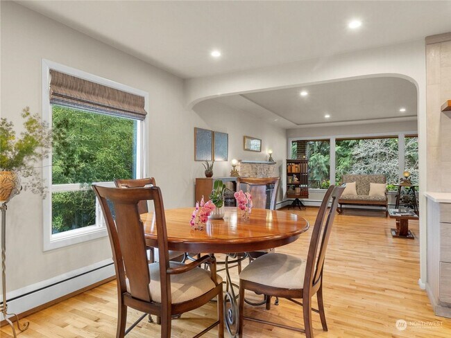 Building Photo - Beautiful property on the Westside of Oly
