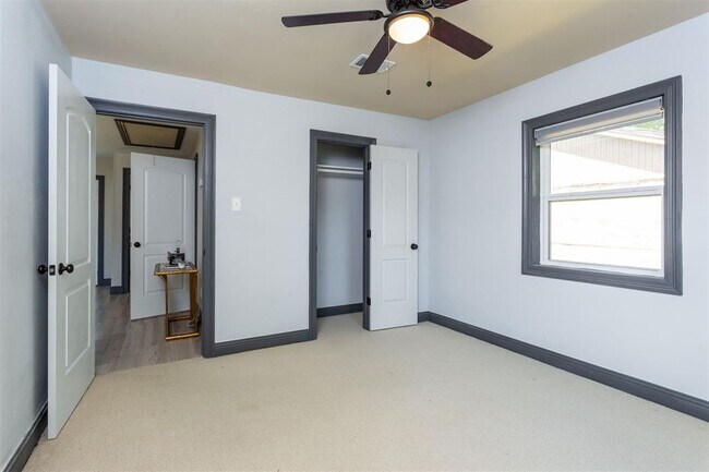 Building Photo - 510 Jerry St