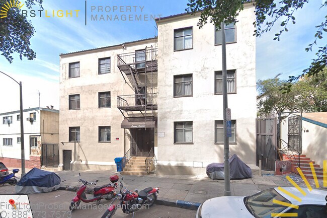 Primary Photo - 507 Loma Dr