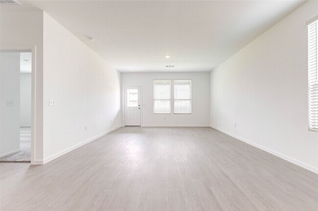 Building Photo - 15011 Rustic Moon Rd