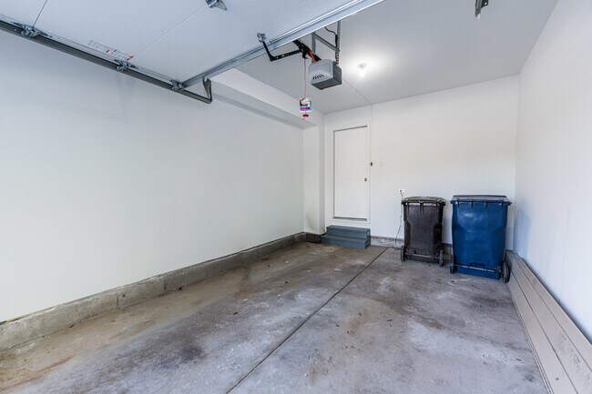 Building Photo - 119 N Dole Ave