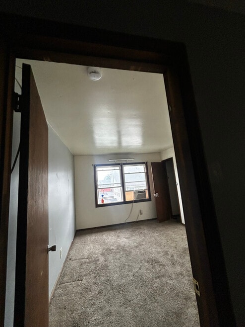 Building Photo - 1507 Vine Hill Dr