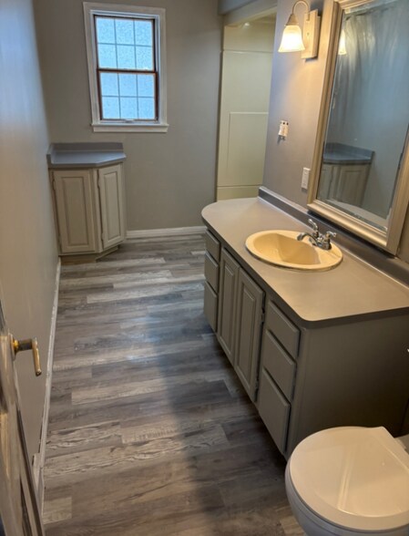 Building Photo - 25 Shelby Dr