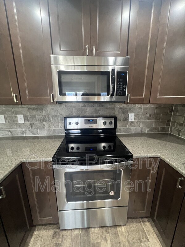 Building Photo - 6107 Kochia Ct