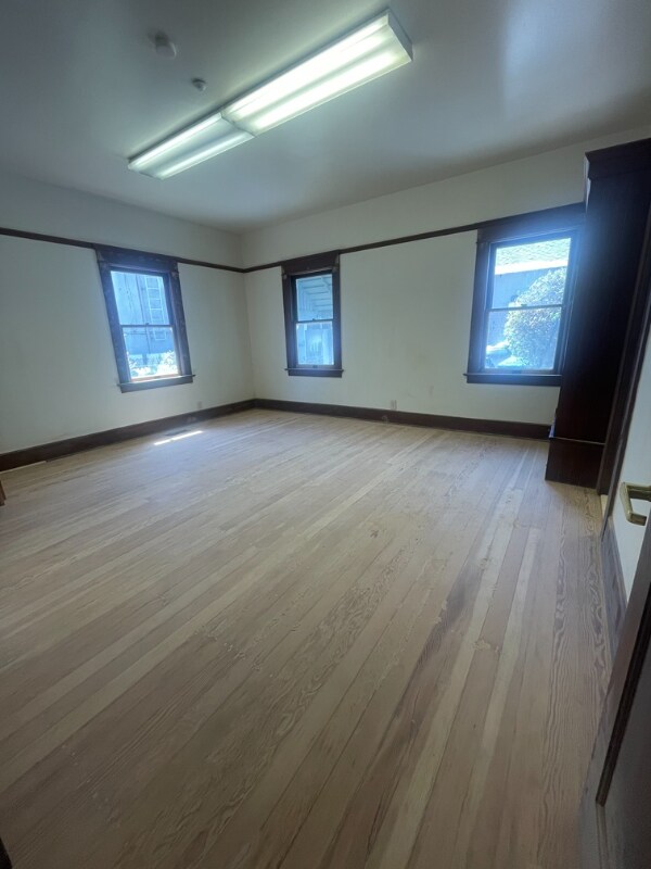 Building Photo - 1135 Magnolia St