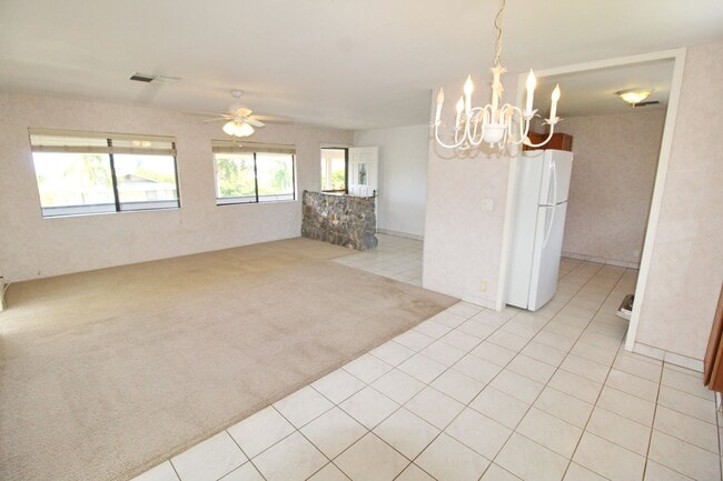 Building Photo - Island Living Awaits in South Maui in the desirable Keonekai Heights neighborhood- Move in Specia...