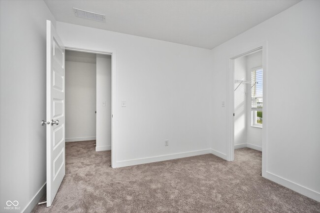 Building Photo - 15254 Swallow Fls Wy