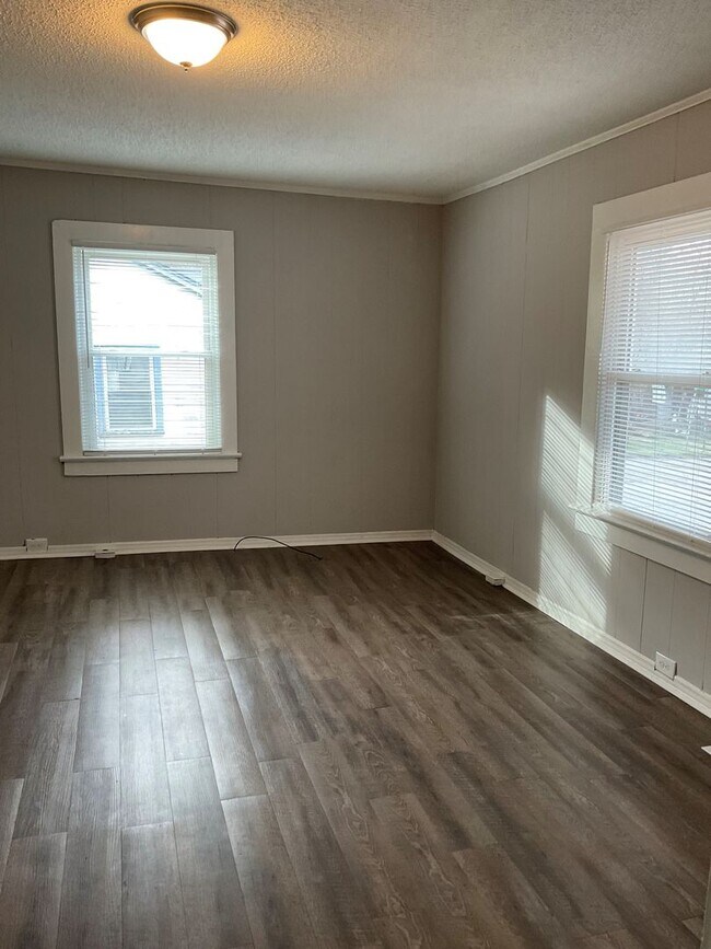 Building Photo - 9 Rhyne Pl