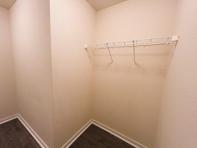 Building Photo - 248 Craftsman Cir