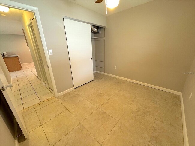 Building Photo - 3883 Hawkeye Cir