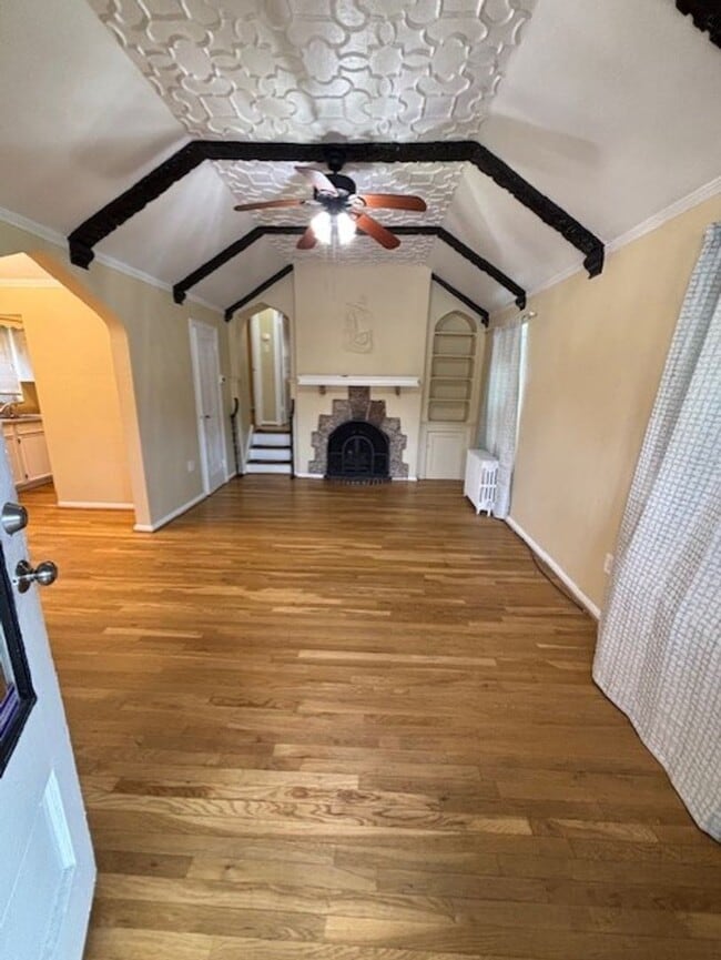 Building Photo - Beautiful Home for Rent