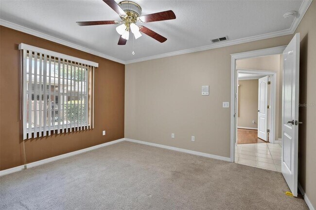 Building Photo - 20 Woodford Ln