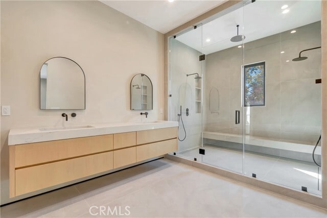 Building Photo - 5149 Beeman Ave