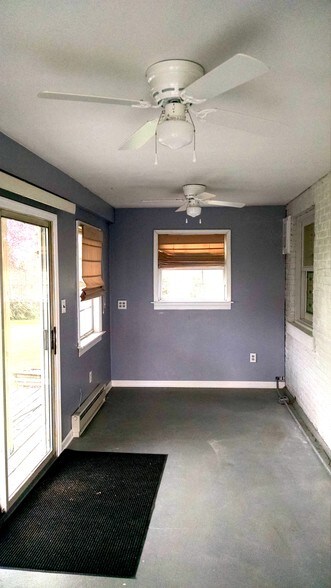 Building Photo - 21330 Old York Rd