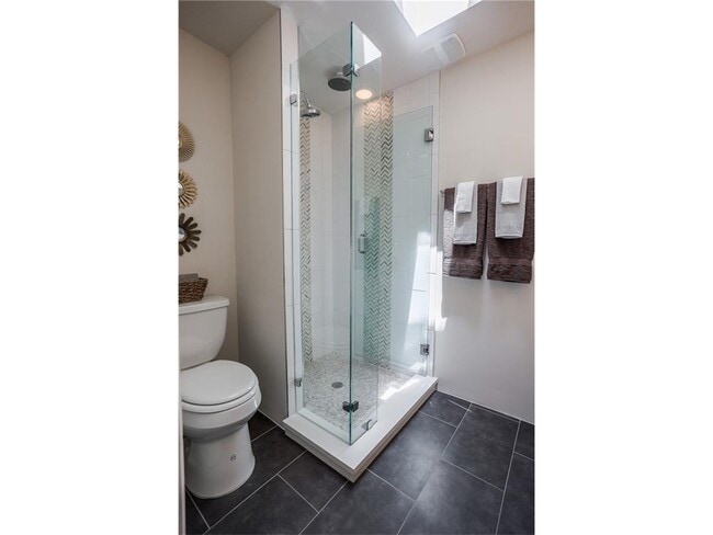 Building Photo - 1902 New York Ave