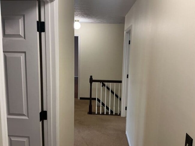 Building Photo - 1851 Foxhollow Dr