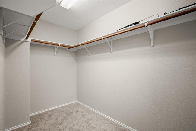 Building Photo - 7120 Razors Edge Dr