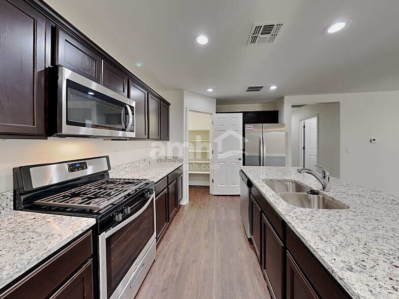 Building Photo - 11119 E Vail Vista Ct