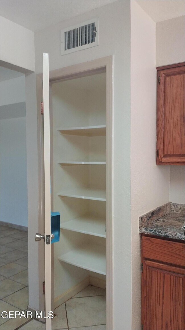 Building Photo - 5728 Dalhart Dr
