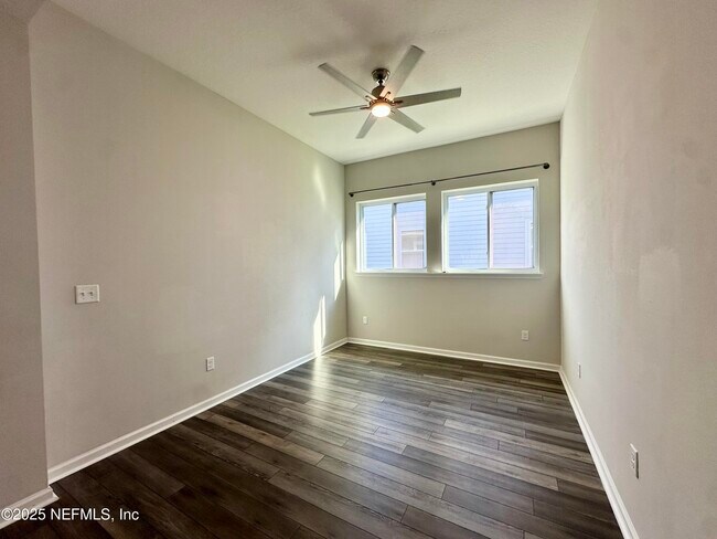 Building Photo - 453 Windley Dr