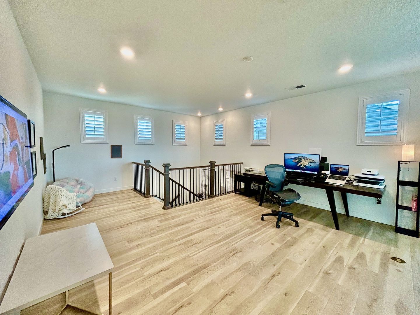 Building Photo - 821 Wildrose Pl