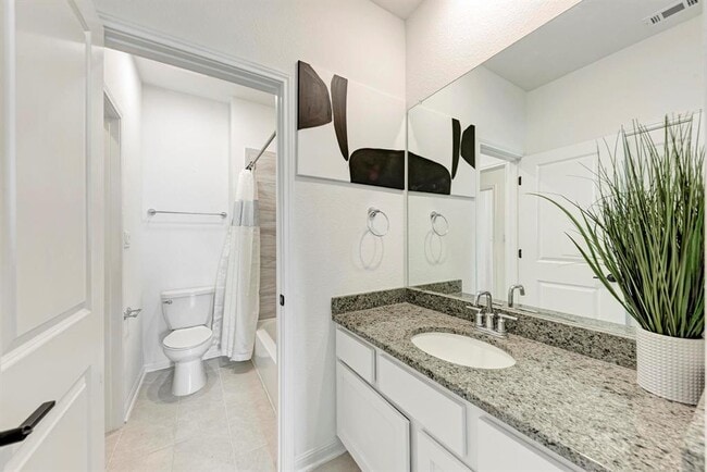 Building Photo - 5028 Olimpico Wy