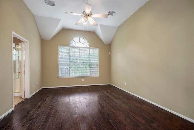 Building Photo - 51 N Cochrans Green Cir