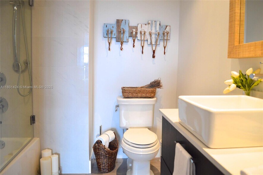 Building Photo - 2451 Brickell Ave