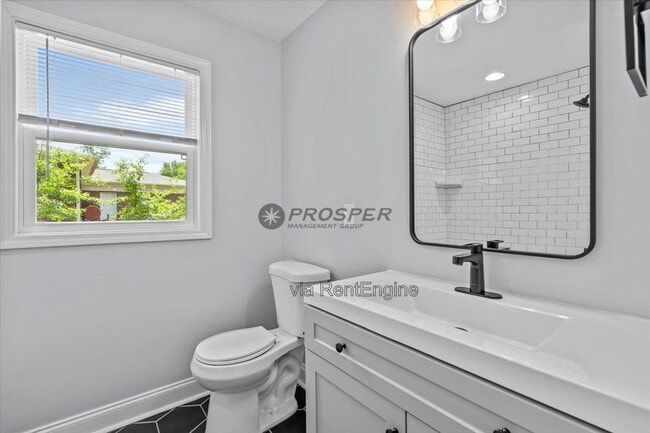 Building Photo - 103 Cliffside Dr