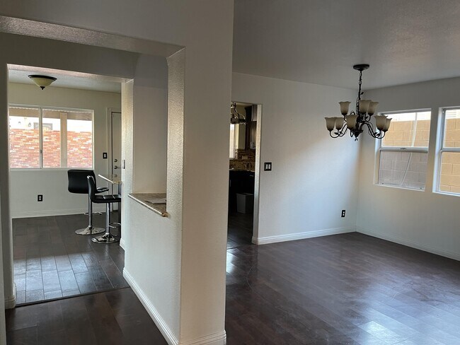 Building Photo - 9125 Sparklewood Ct