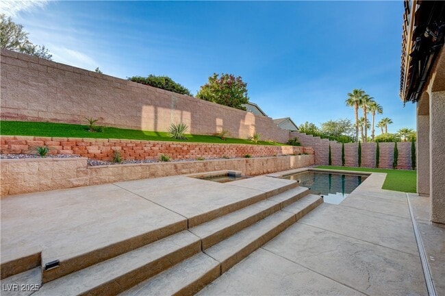 Building Photo - 1367 Cadence St