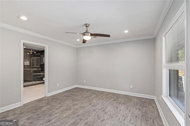 Building Photo - 1605 Carter Rd