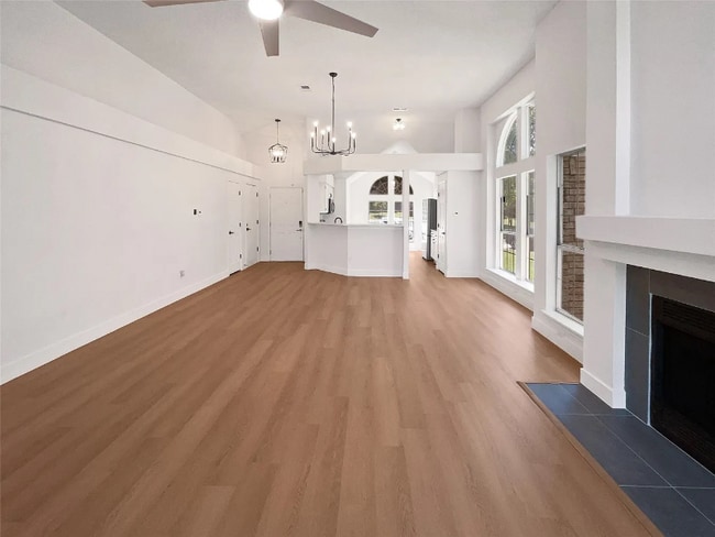 Building Photo - 1102 Cain Ct