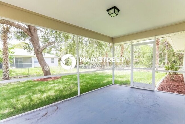 Building Photo - 3 Bedroom Pet-Friendly Home in NORTH PORT, FL with Main Street Renewal