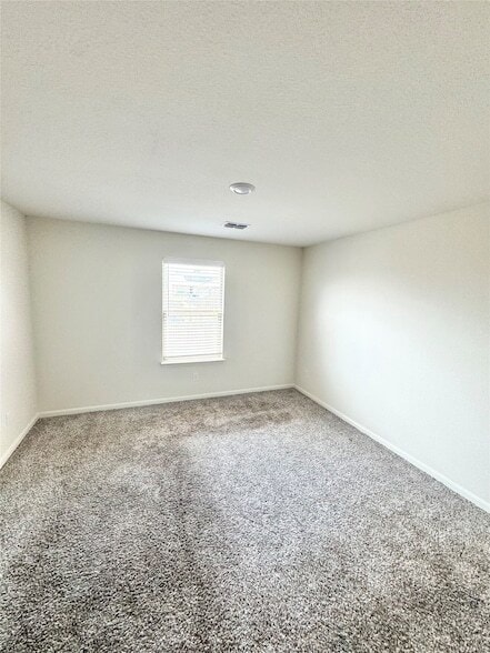 Building Photo - 752 Saratoga Dr