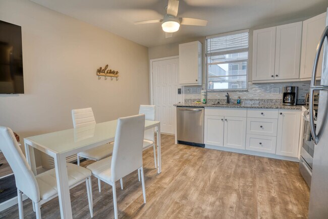 Building Photo - 5800 Bonita Beach Rd SW