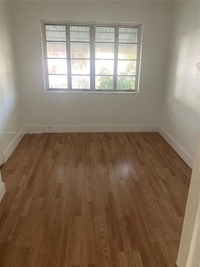 Building Photo - 3742 SW 29th St