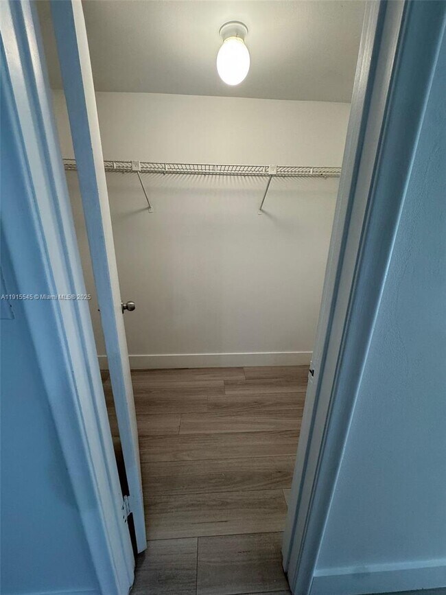 Building Photo - 20860 San Simeon Way