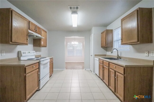 Building Photo - 1705 Liberty Hill Dr
