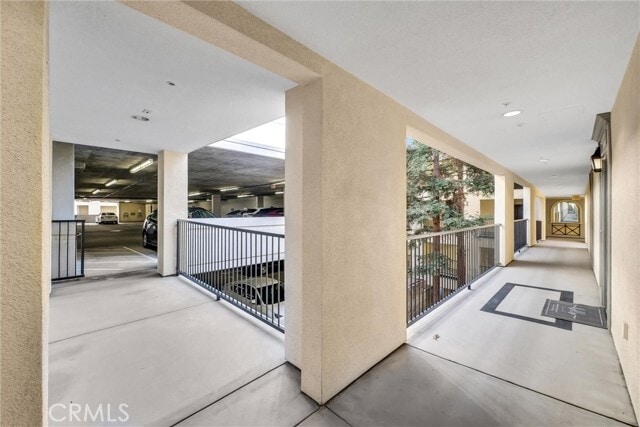 Building Photo - 3300 Watermarke Pl