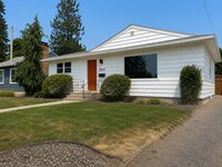Building Photo - 803 E 37th Ave
