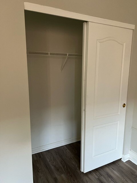 Building Photo - 316 W Walnut St