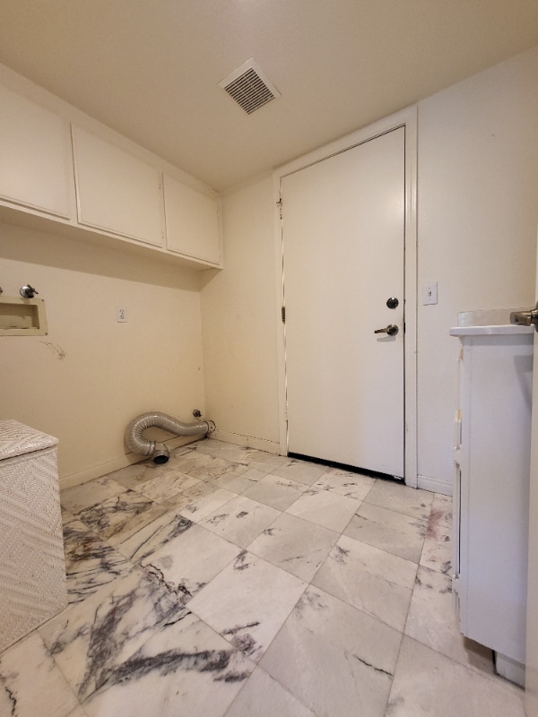 Building Photo - 21714 Agajanian Ln