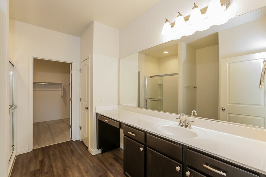 Building Photo - 37317 W Bello Ln