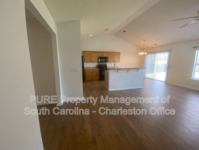 Building Photo - 1604 Ashley Ct