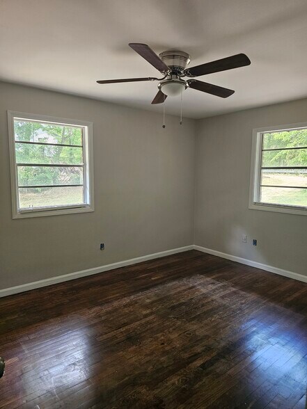 Building Photo - 245 Stafford St NW