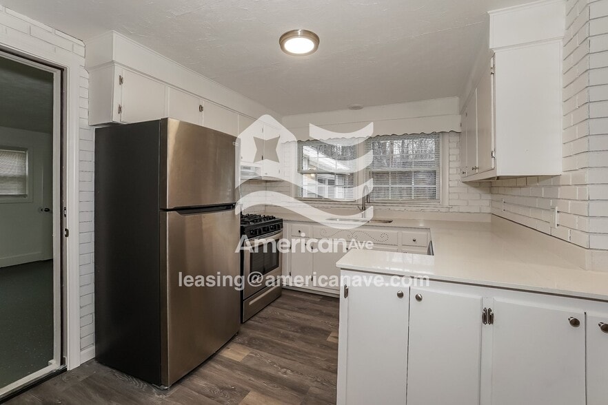 Building Photo - 808 Irving Park Blvd