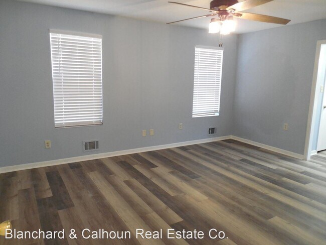 Building Photo - 4 br, 2 bath House - 107 Springlakes Circle