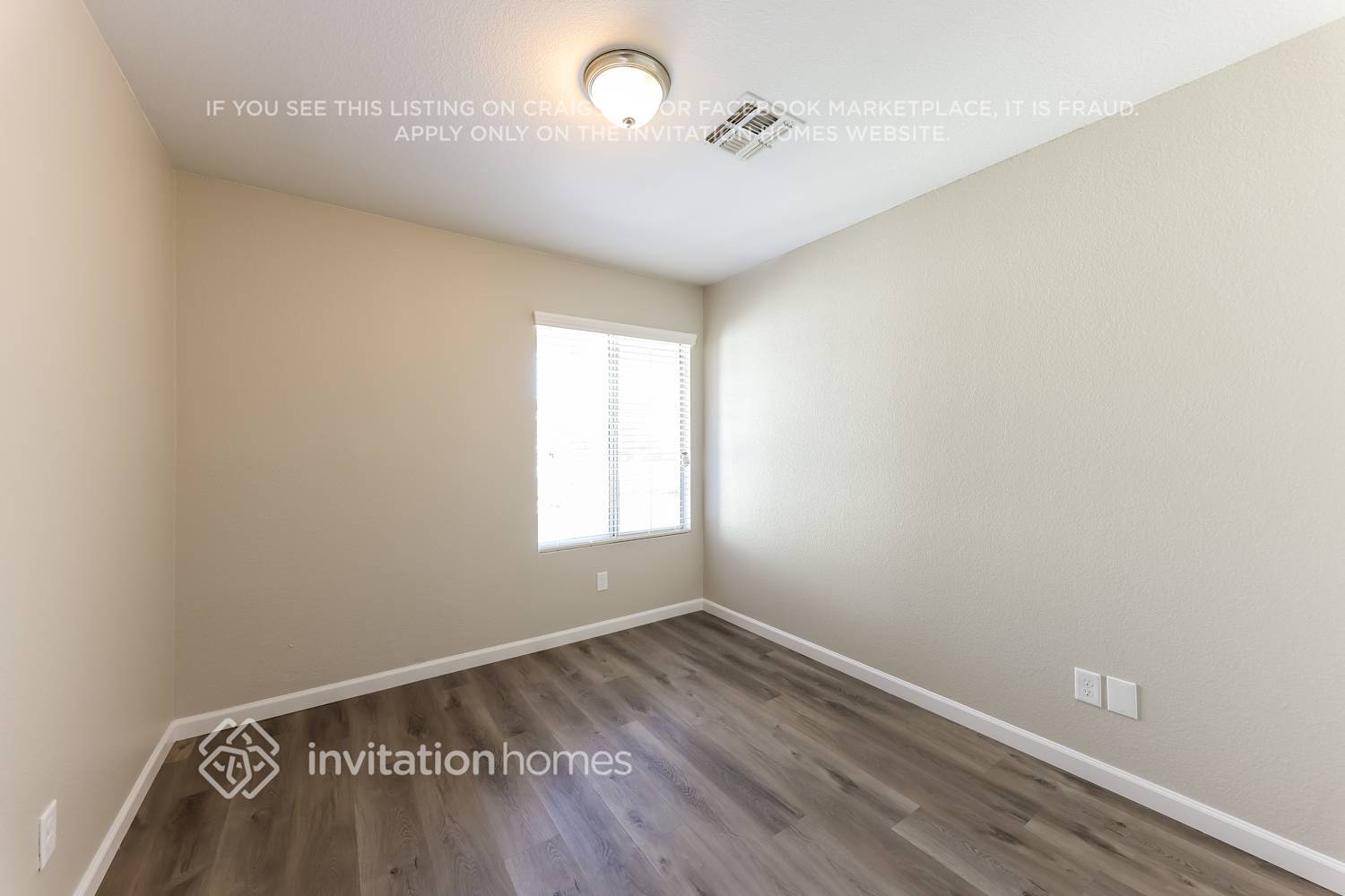 Building Photo - 5029 W Kerry Ln