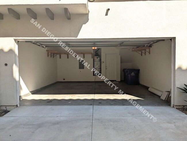 Building Photo - Beautiful San Moritz Townhome - Available ...